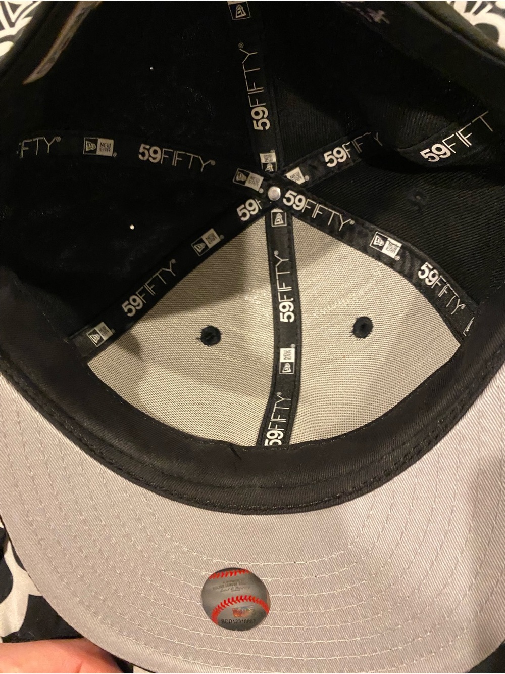 Florida Marlins all black new era fitted hat - size 7 1/4 - Picture 3 of 6